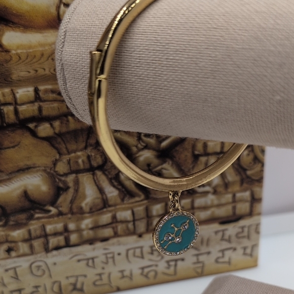 Kate Spade Gold Bangle Turquoise Blue Virgo "She's pretty Major" Horoscope Charm - Picture 3 of 7